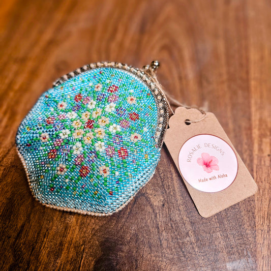 Hand-beaded Coin Purse (blue floral)